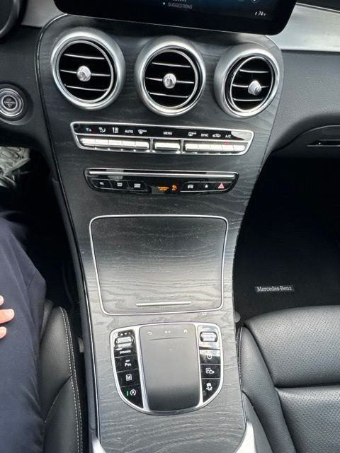 Used 2022 Silver Mercedes-Benz GLC 300 image 39
