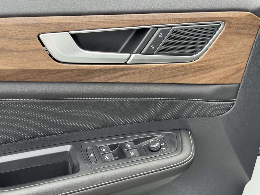 2026 Volkswagen Atlas SE w/Tech - Photo 27