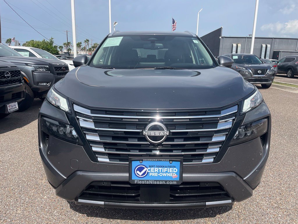 Used 2025 Gray Nissan SL image 2