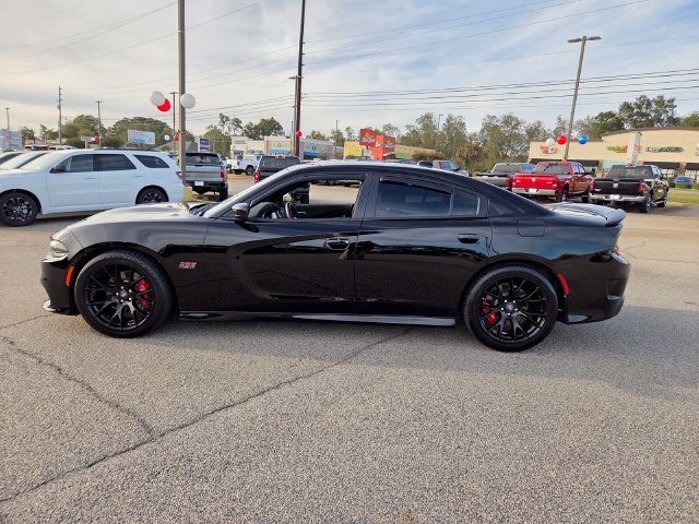 Used 2018 Black Dodge R/T Scat Pack image 4