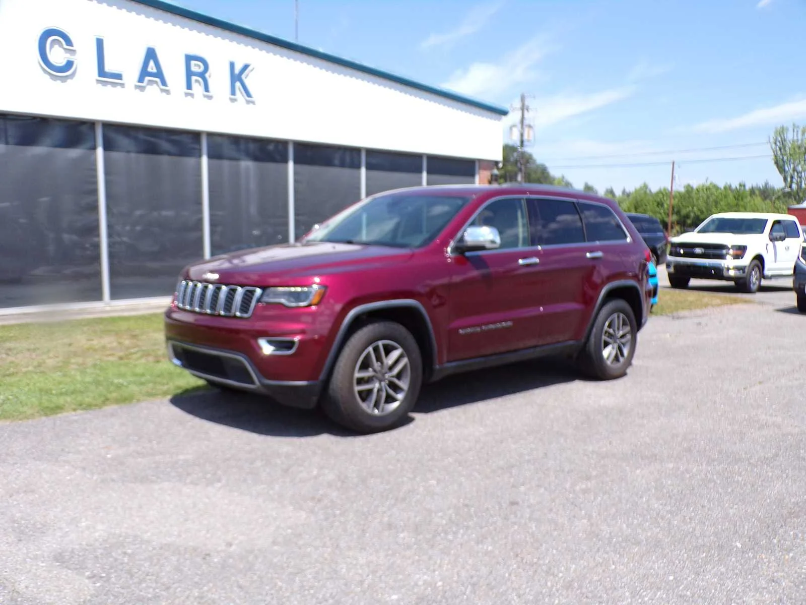 2019 Jeep Grand Cherokee Limited's photo