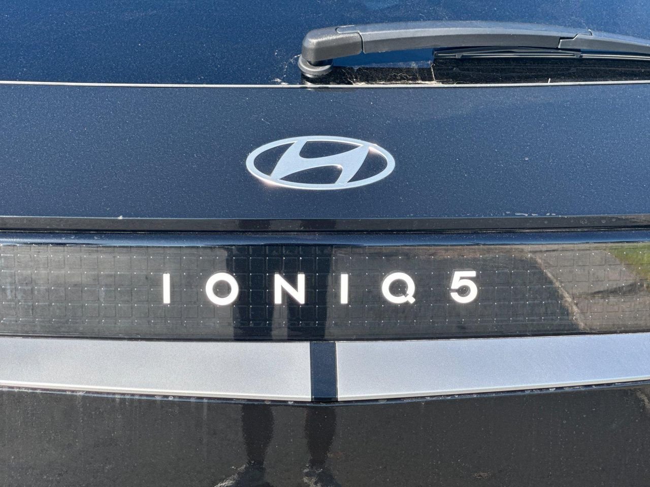 New 2027 Black Hyundai SEL image 25