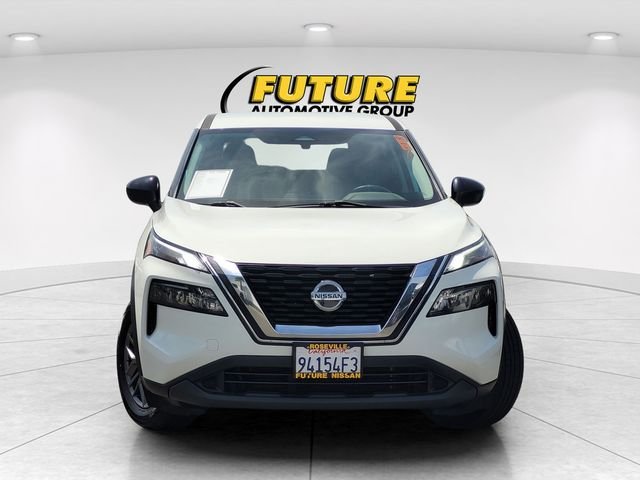 Used 2021 White Nissan S image 2