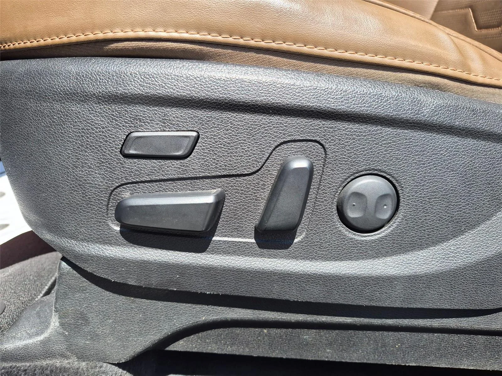 Used 2020 Ebony Black Kia SX image 14