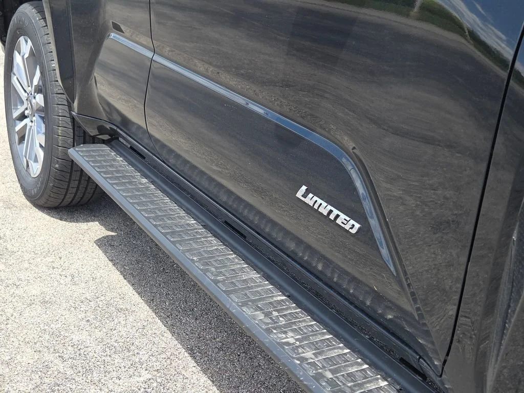 2026 Toyota 4Runner Limited - Photo 21