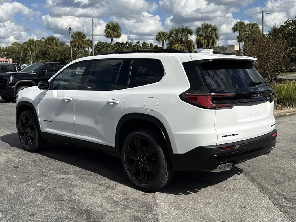 2026 GMC Acadia Elevation - Photo 6