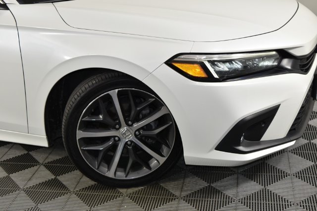 Used 2023  Honda Touring image 4