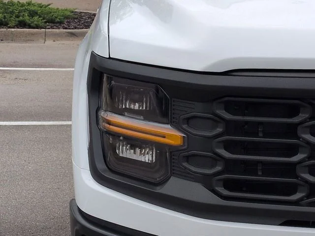 New 2026 Oxford White Ford XL image 10