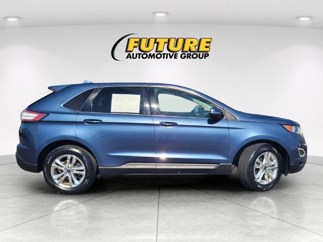 Used 2018 Blue Ford SEL image 3