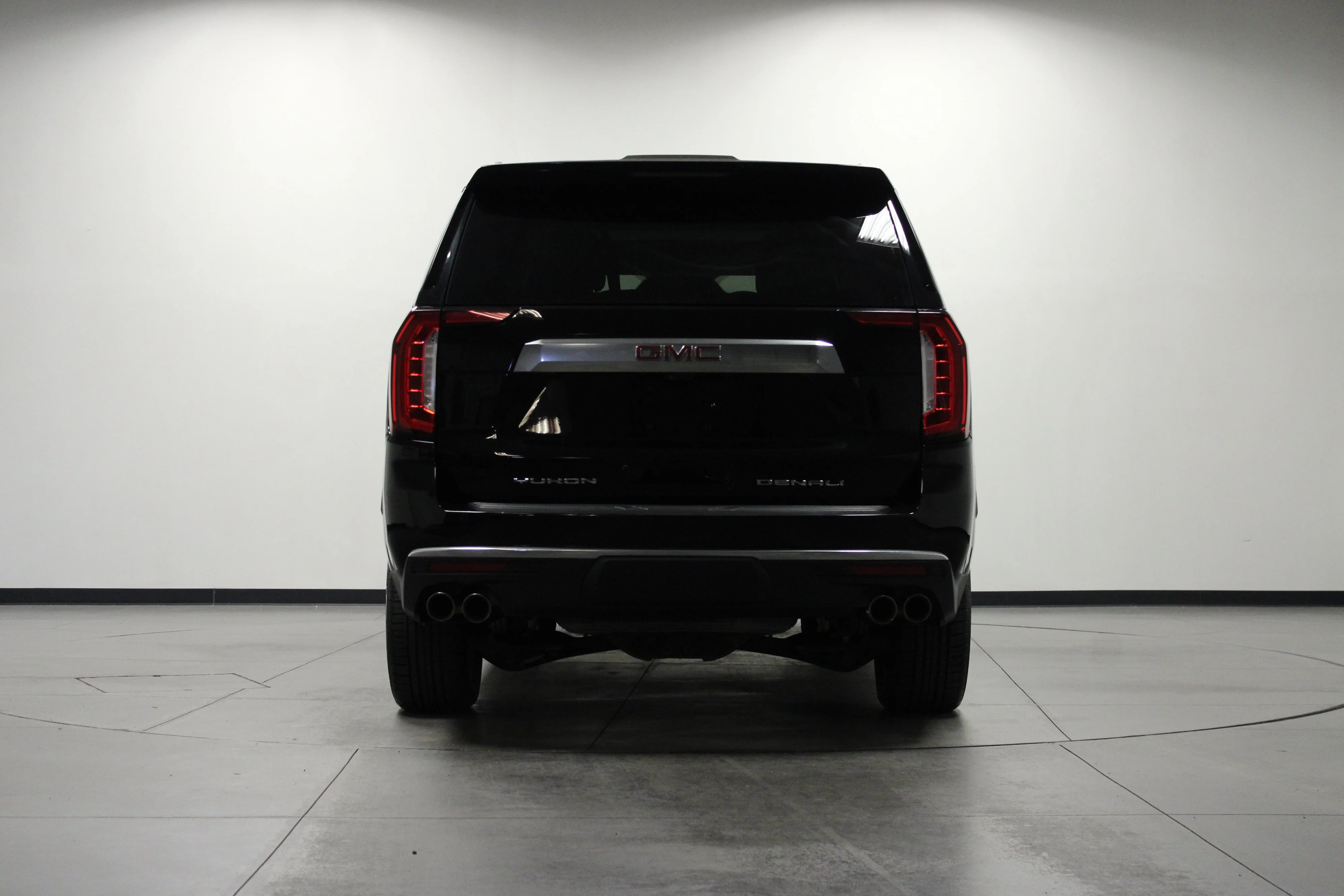 Used 2021 Onyx Black GMC Denali image 5
