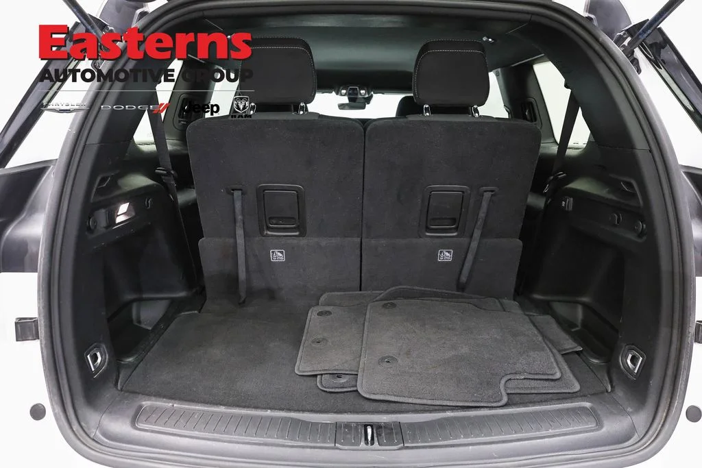 Certified Used 2025 White Jeep Laredo image 11