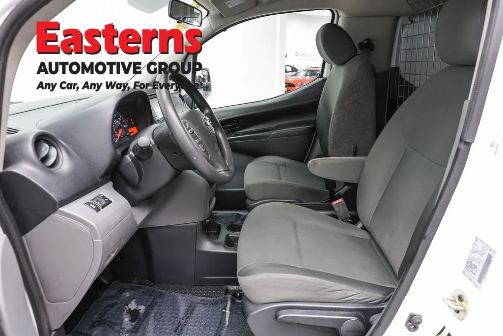 Used 2020 White Nissan SV image 13