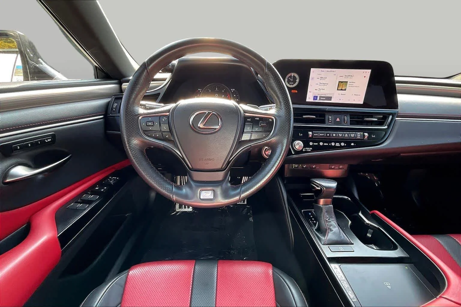 Used 2023 Ultra White Lexus F SPORT Handling image 11