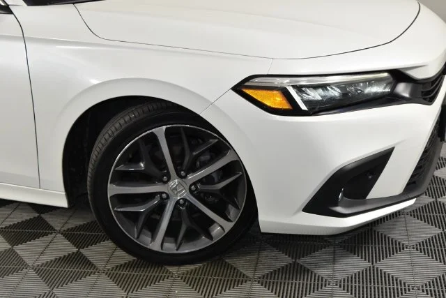Used 2023  Honda Touring image 4