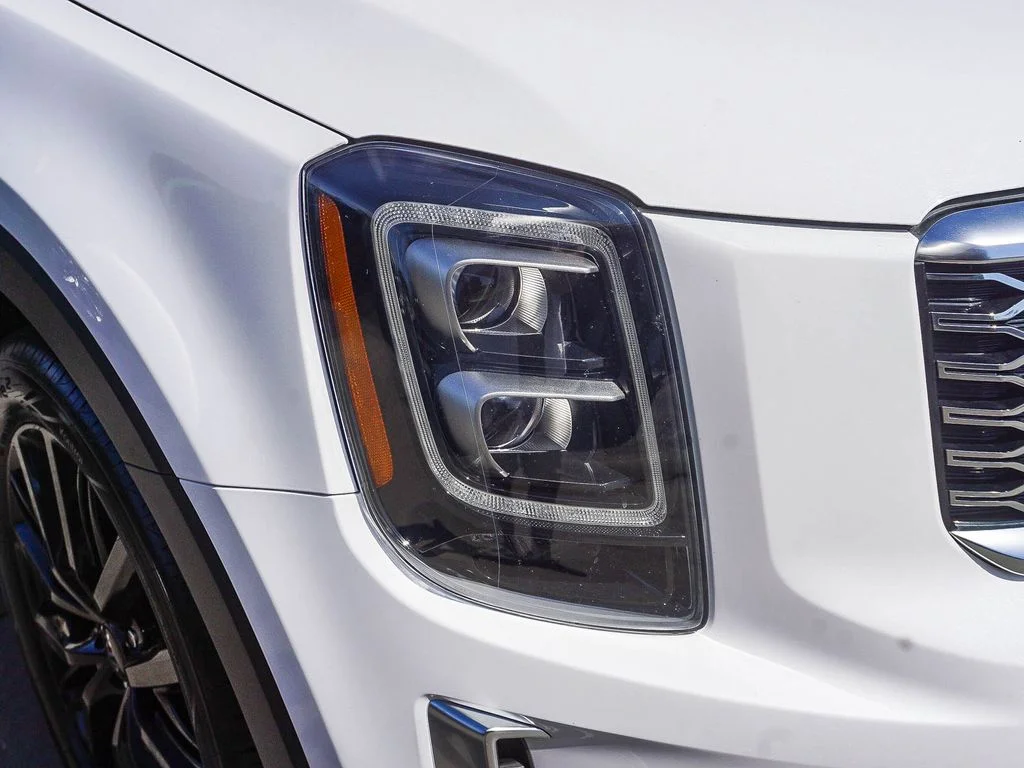 Used 2021 White Kia SX image 10