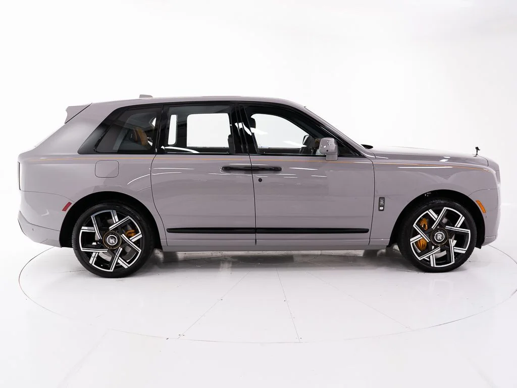 New 2027 Tempest Grey Rolls-Royce Black Badge image 6