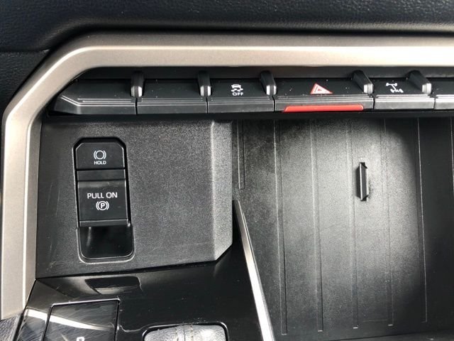 Used 2023 Ice Toyota SR5 image 31