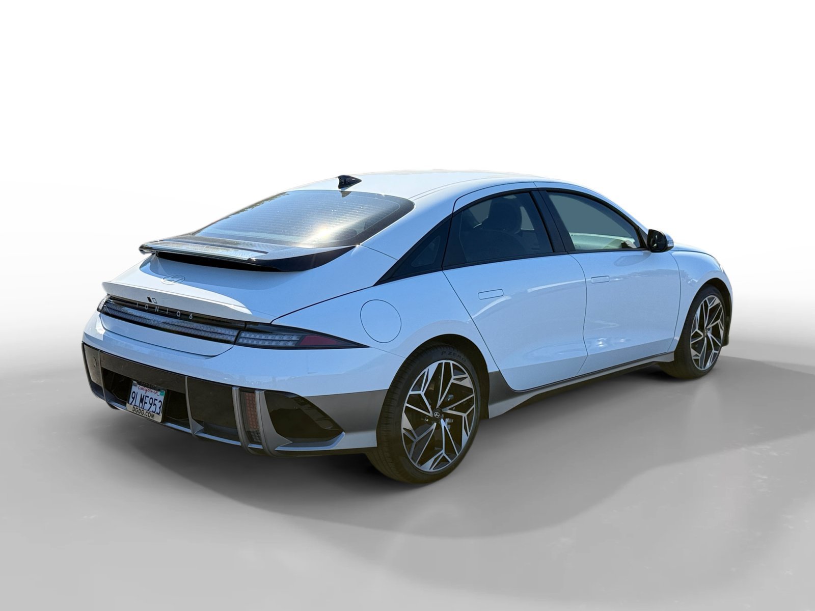 Certified Used 2024 White Hyundai SEL image 5