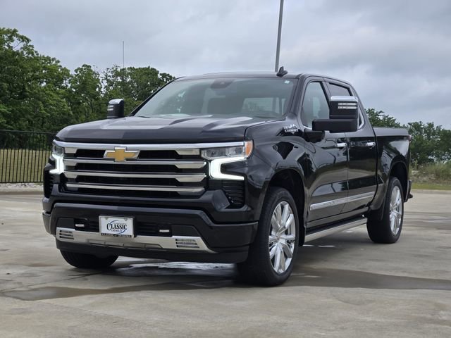Used 2025 Black Chevrolet High Country image 4