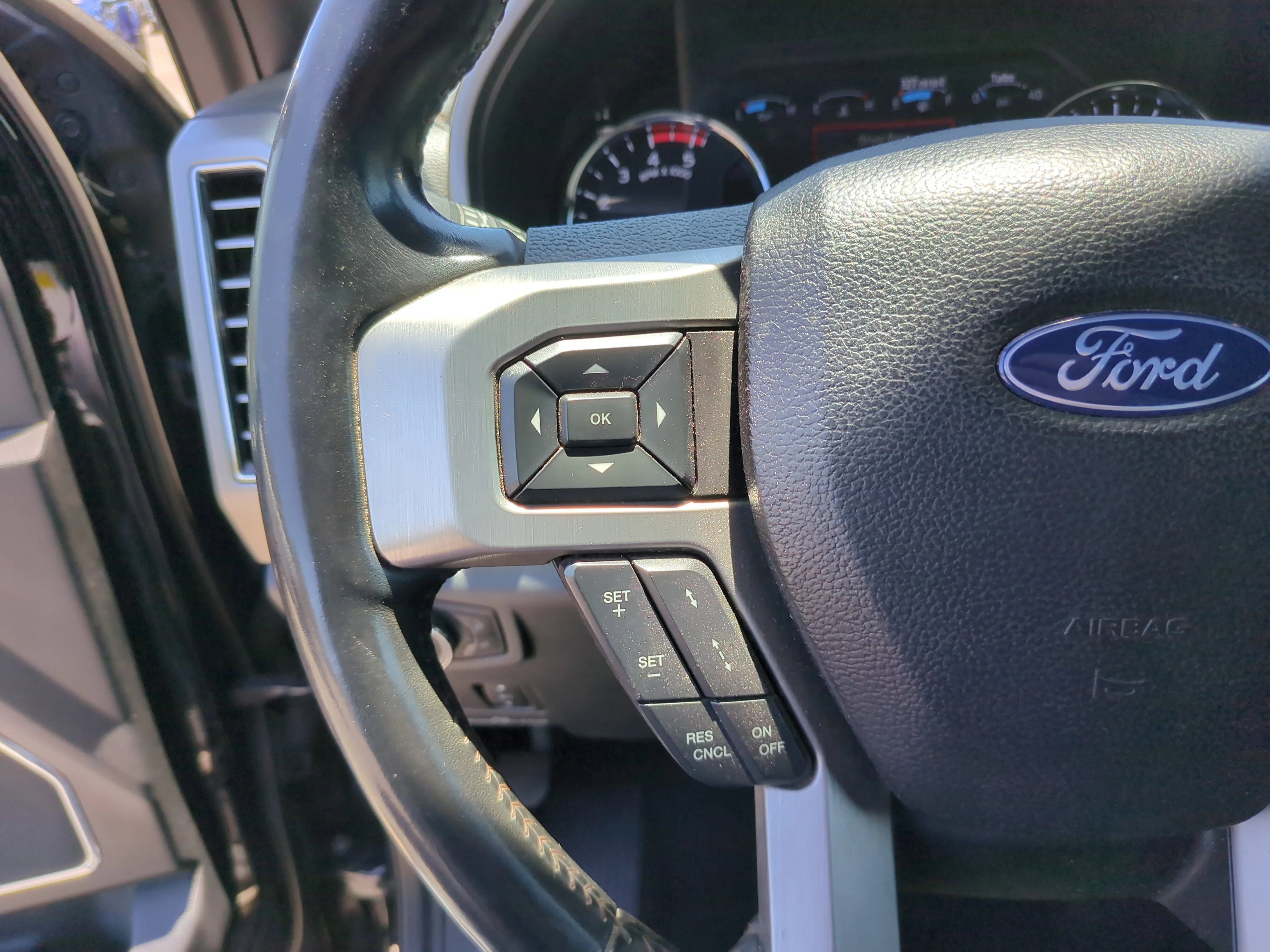 Used 2021 Agate Black Metallic Ford Platinum image 27