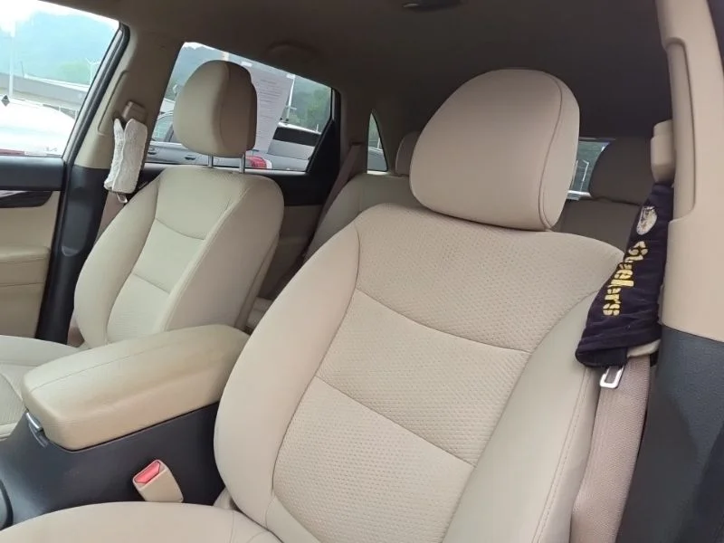 Used 2011 White Kia LX image 11