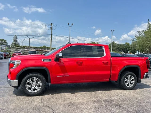 Used 2020 Cardinal Red GMC SLE image 6