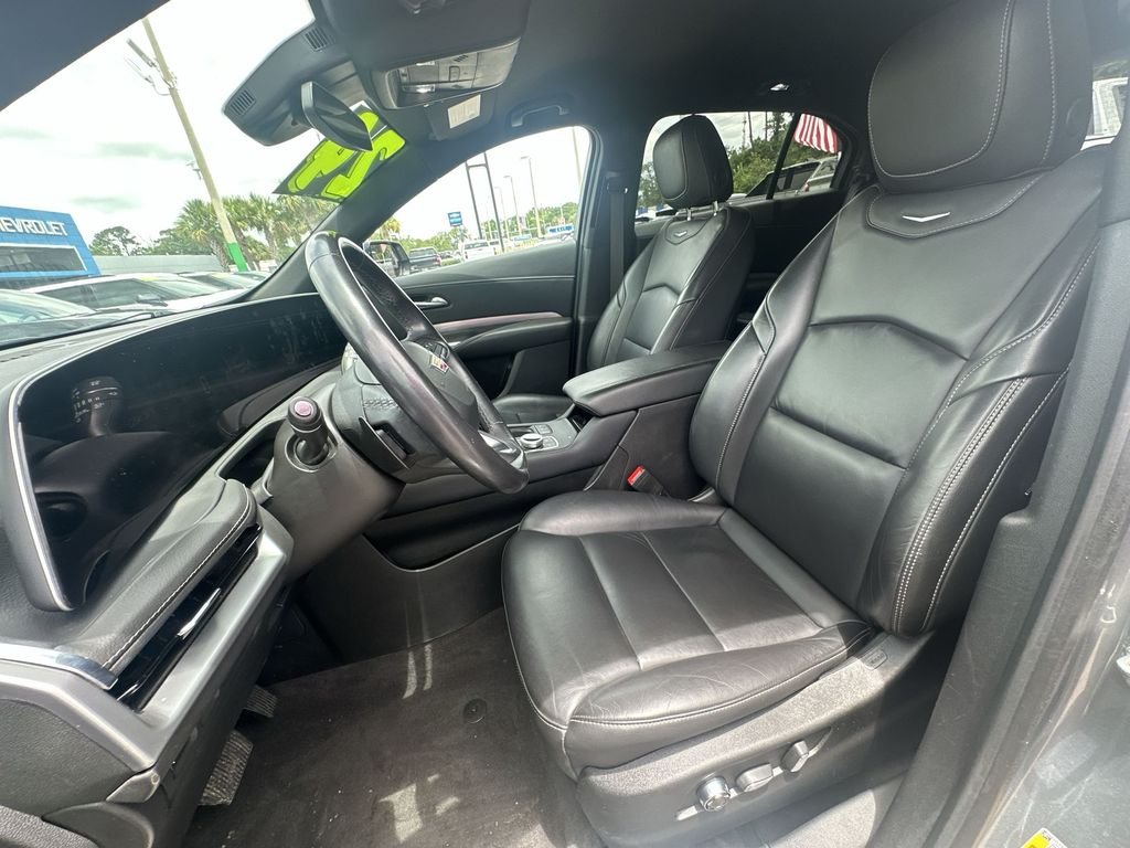 Used 2024 Argent Silver Metallic Cadillac Premium Luxury image 22