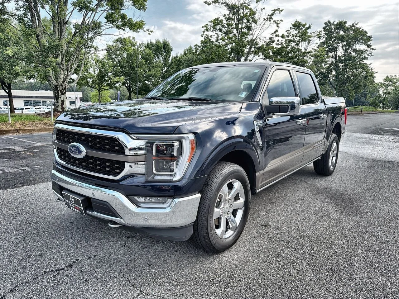 Used 2023 Blue Ford King Ranch image 4