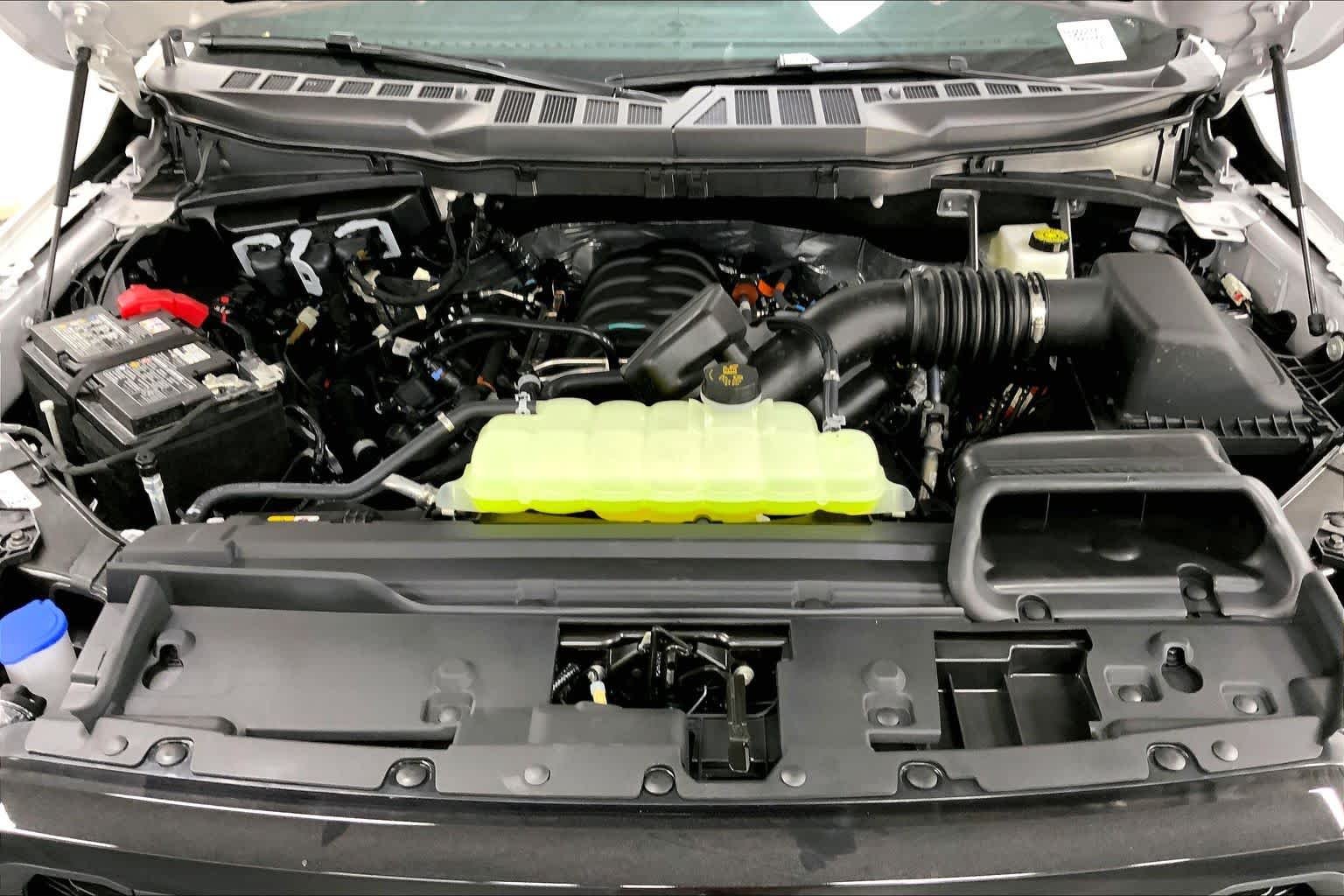 New 2026 Avalanche Ford Lariat® image 15