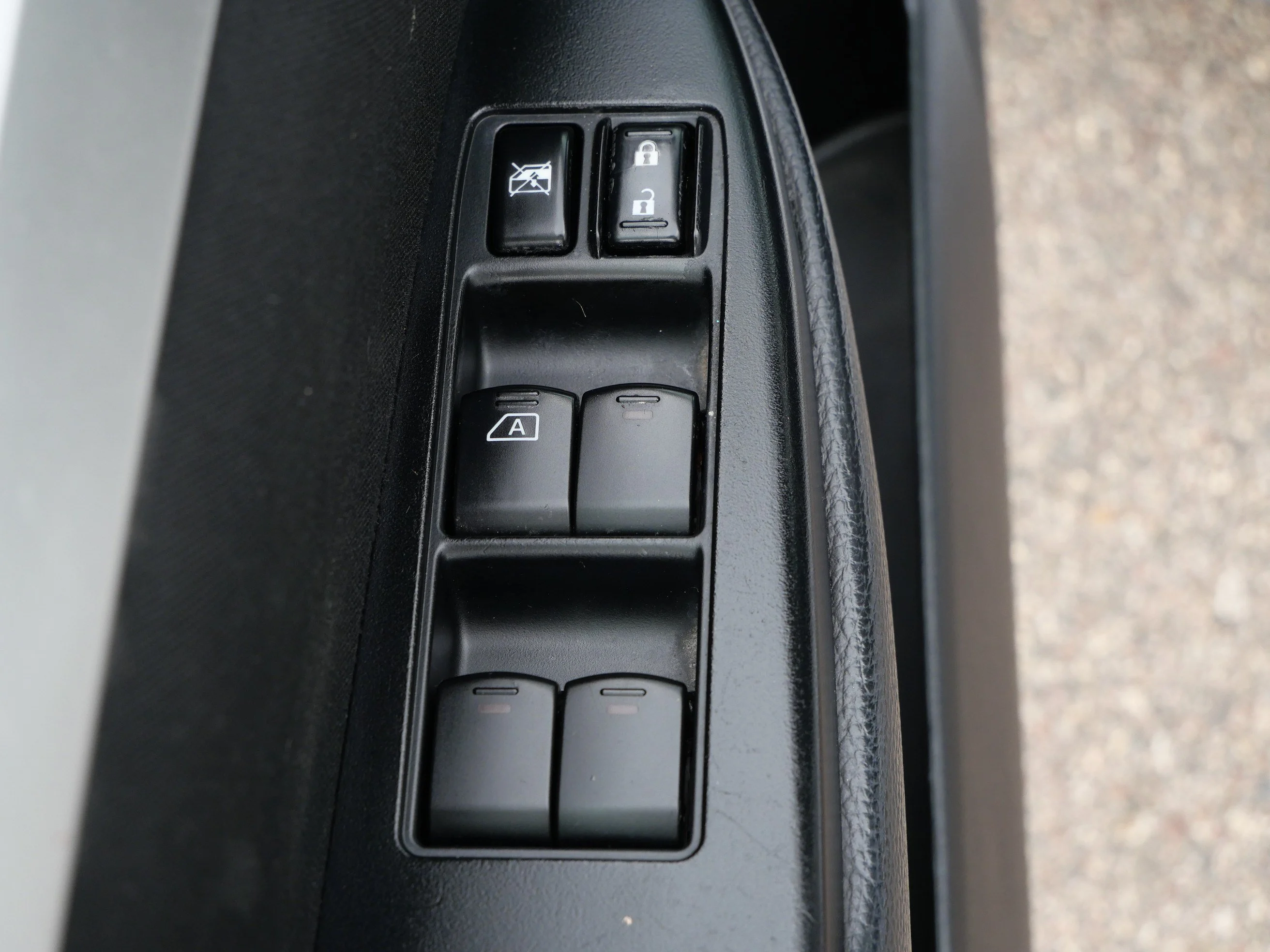 Used 2012 Ice Silver Metallic Subaru 2.5i Premium image 19