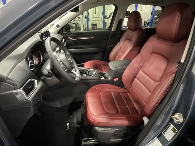 Used 2025 Gray Mazda 2.5 S Carbon Edition image 17
