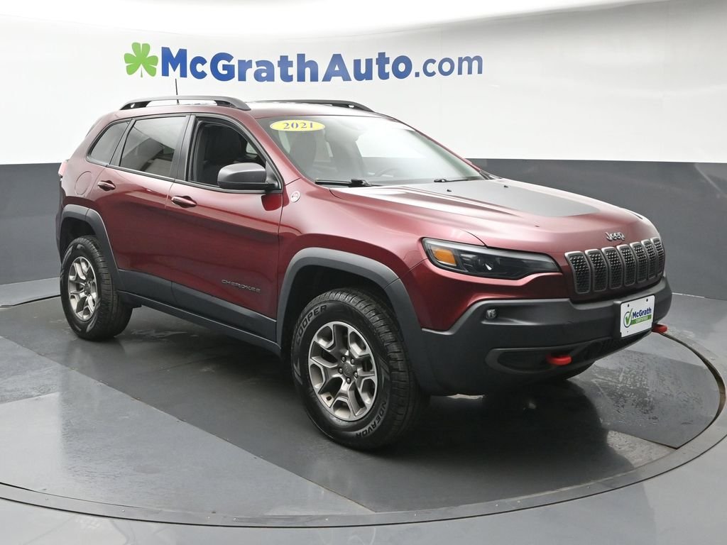 Used 2021 Red Jeep Trailhawk image 2