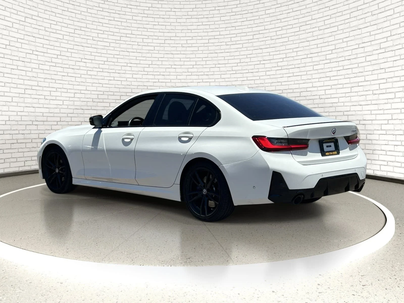 2023 BMW 3 Series 330i - Photo 9