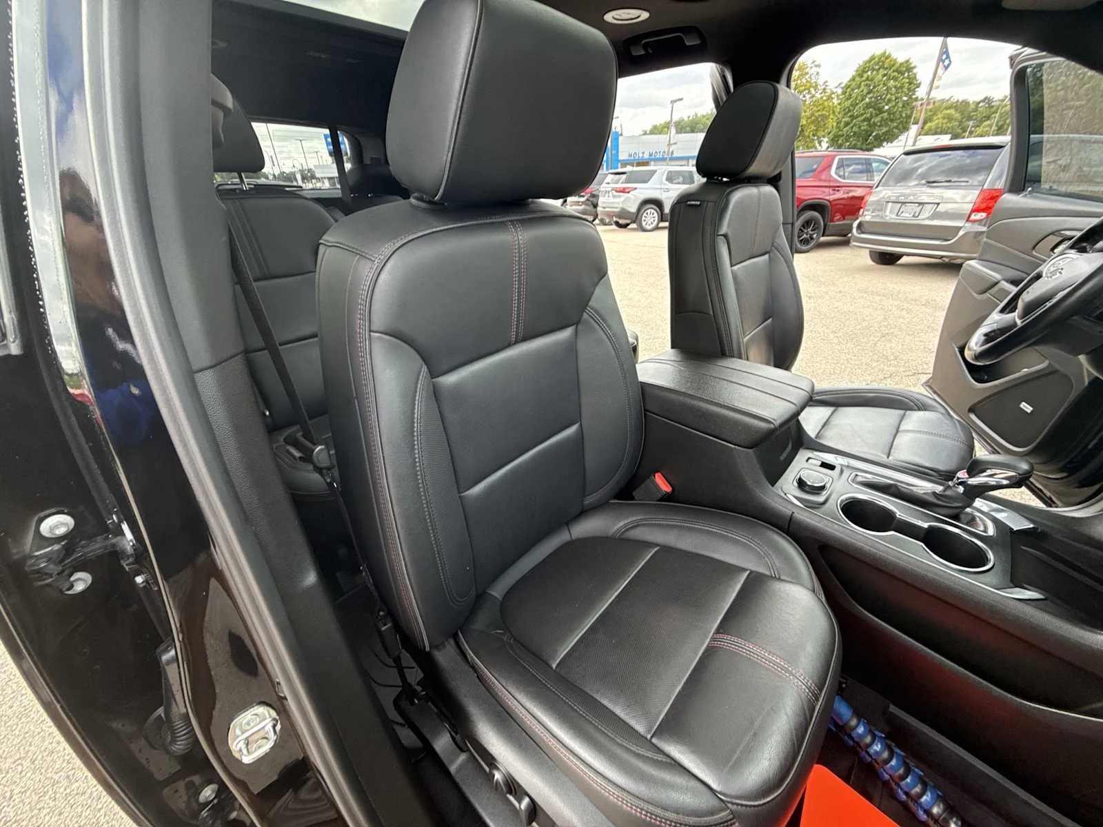 2023 Chevrolet Traverse RS - Photo 29