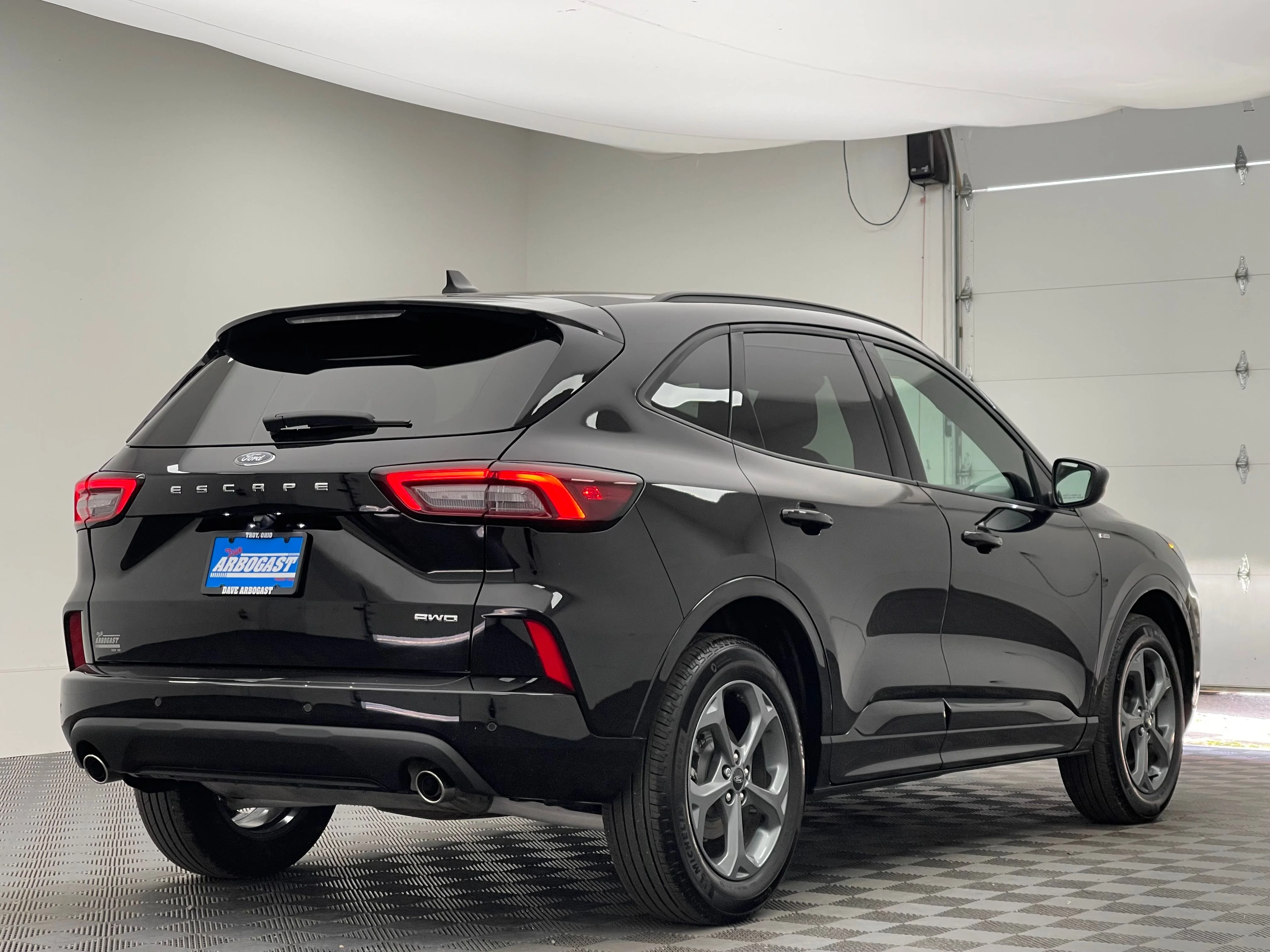 Used 2024 Black Metallic Ford ST-Line image 7
