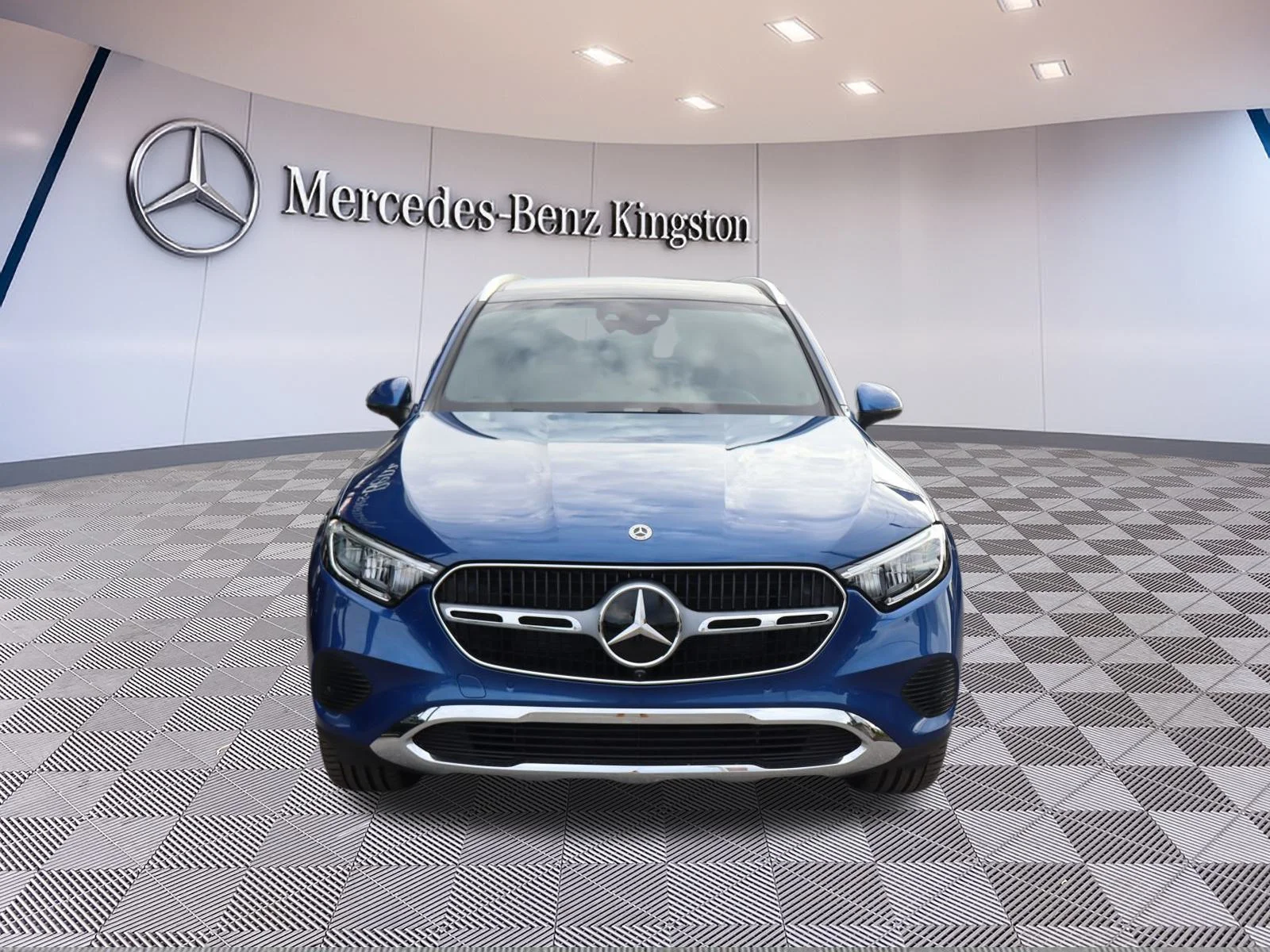 Used 2026 Blue Mercedes-Benz GLC 300 4MATIC SUV image 2