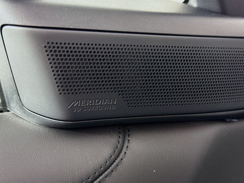 New 2026 Santorini Black LAND ROVER SE LWB 7-Seats / V8 image 20