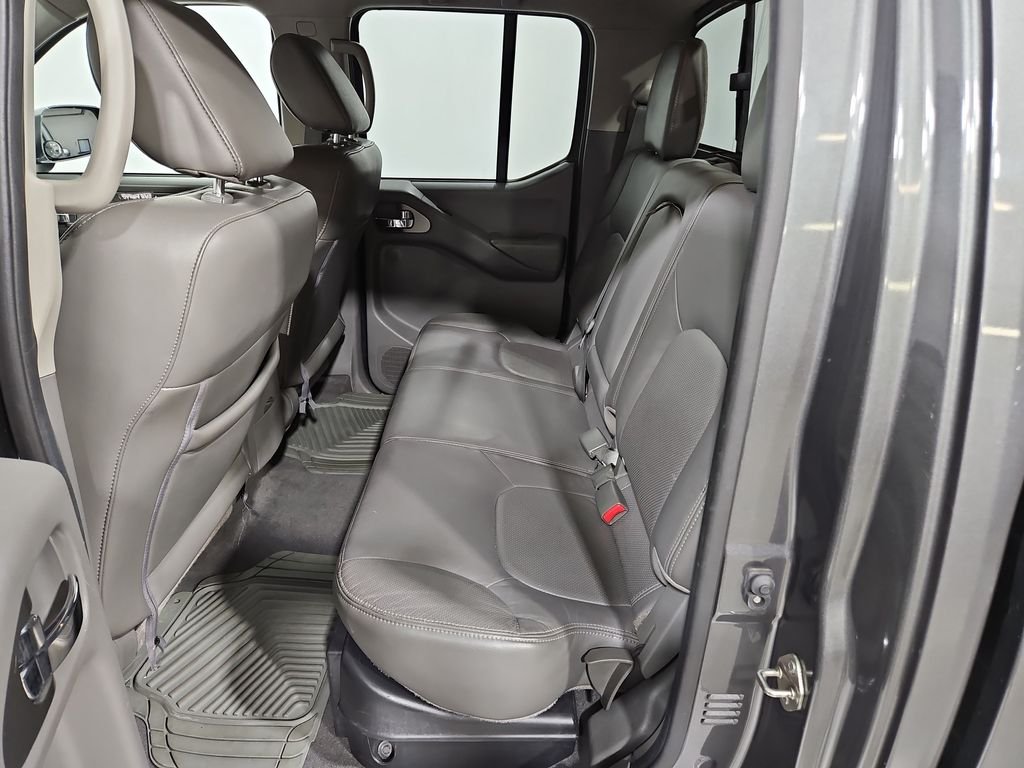 Used 2019 Gray Nissan SL image 26