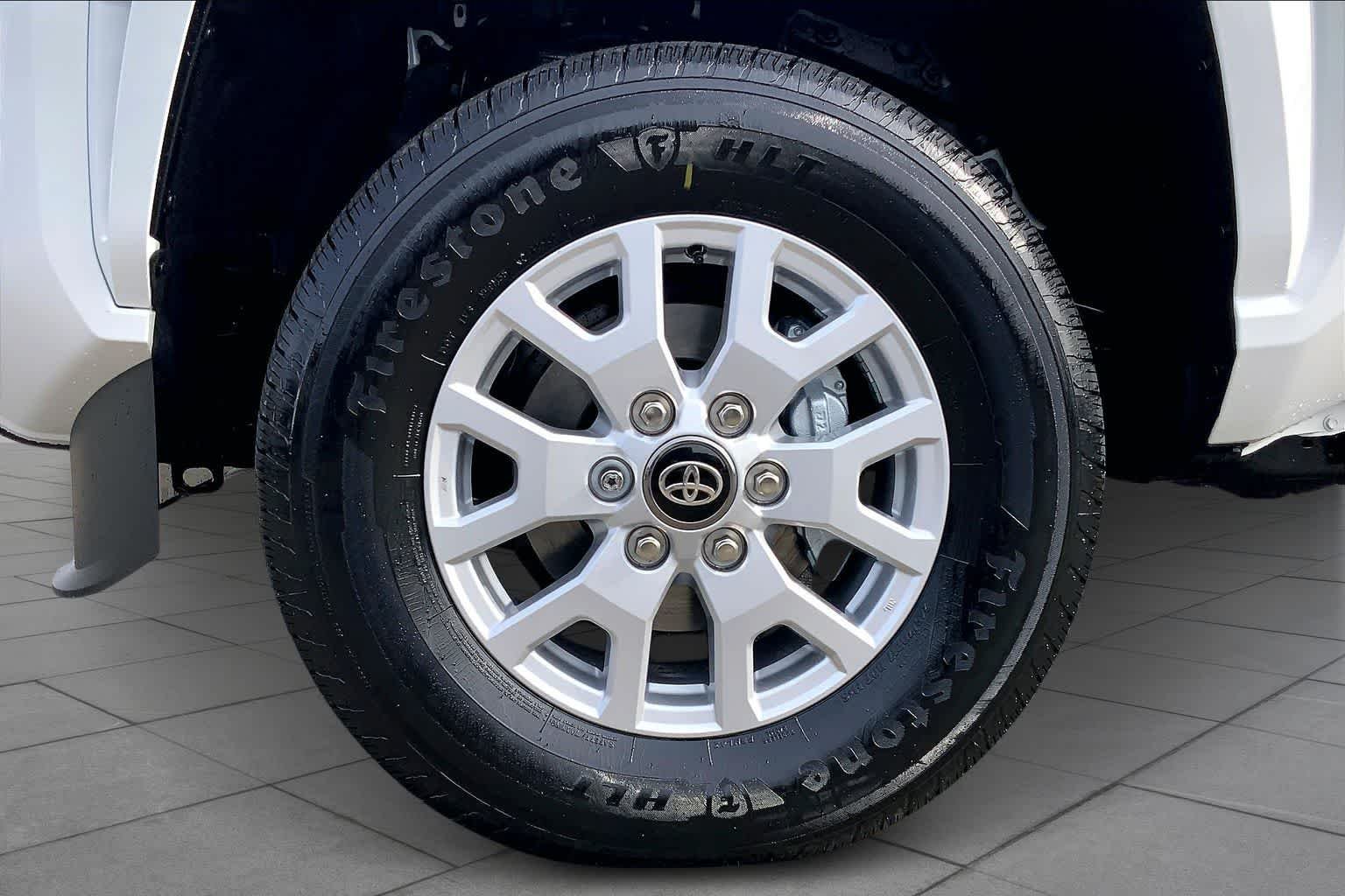 New 2026 Ice Cap Toyota SR5 image 11