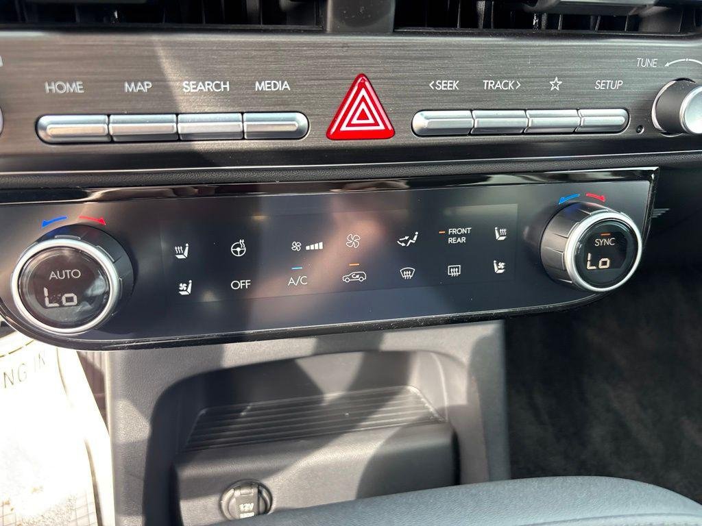 New 2026 Black Hyundai SEL Premium AWD image 29