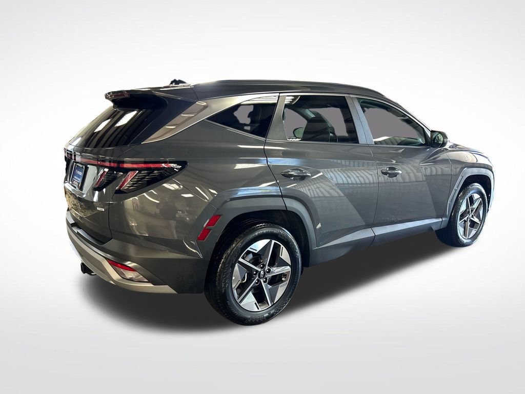 Certified Used 2026 Gray Hyundai SEL Premium image 5