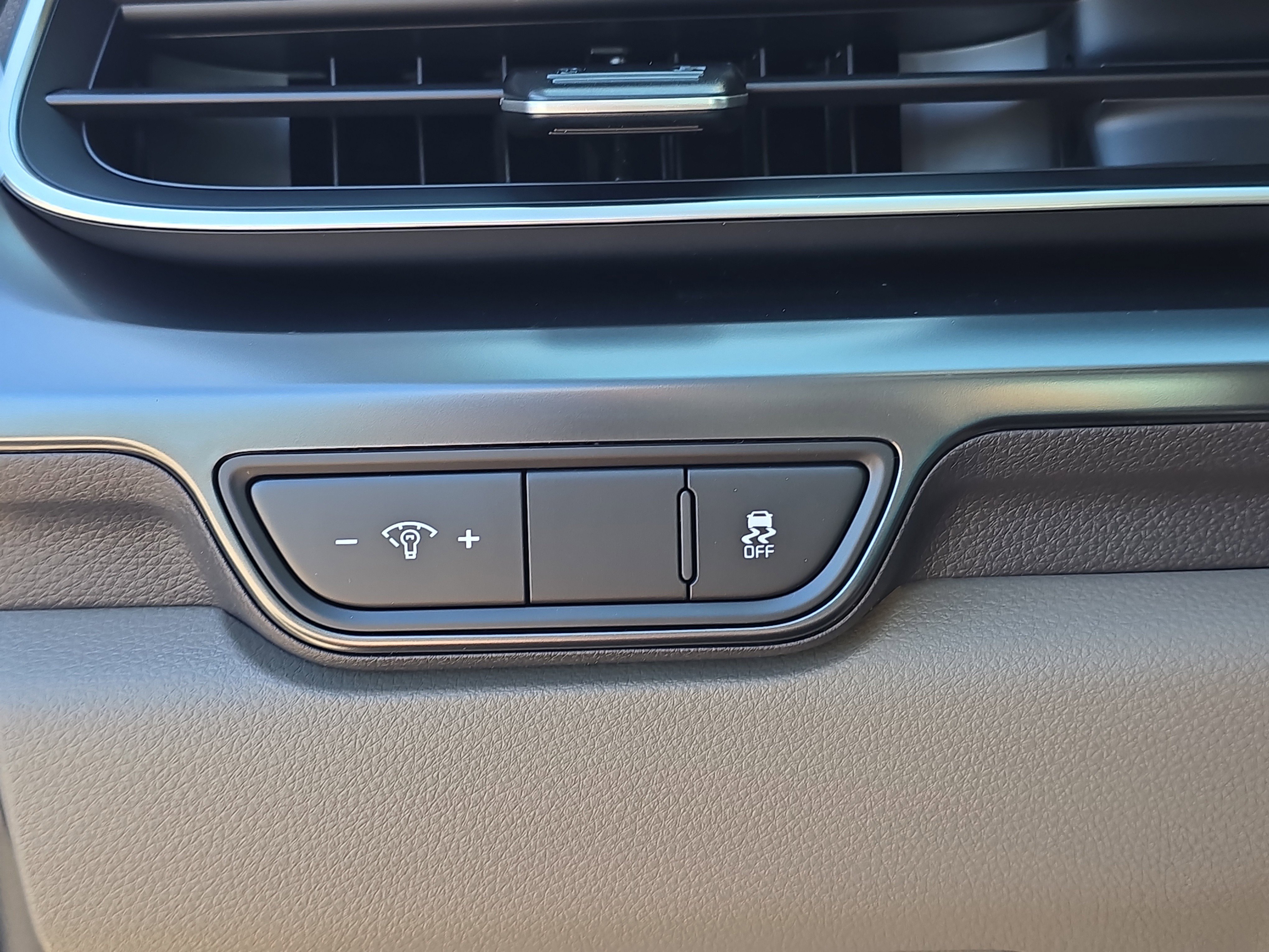 New 2026 Deep Chroma Blue Kia LXS image 29