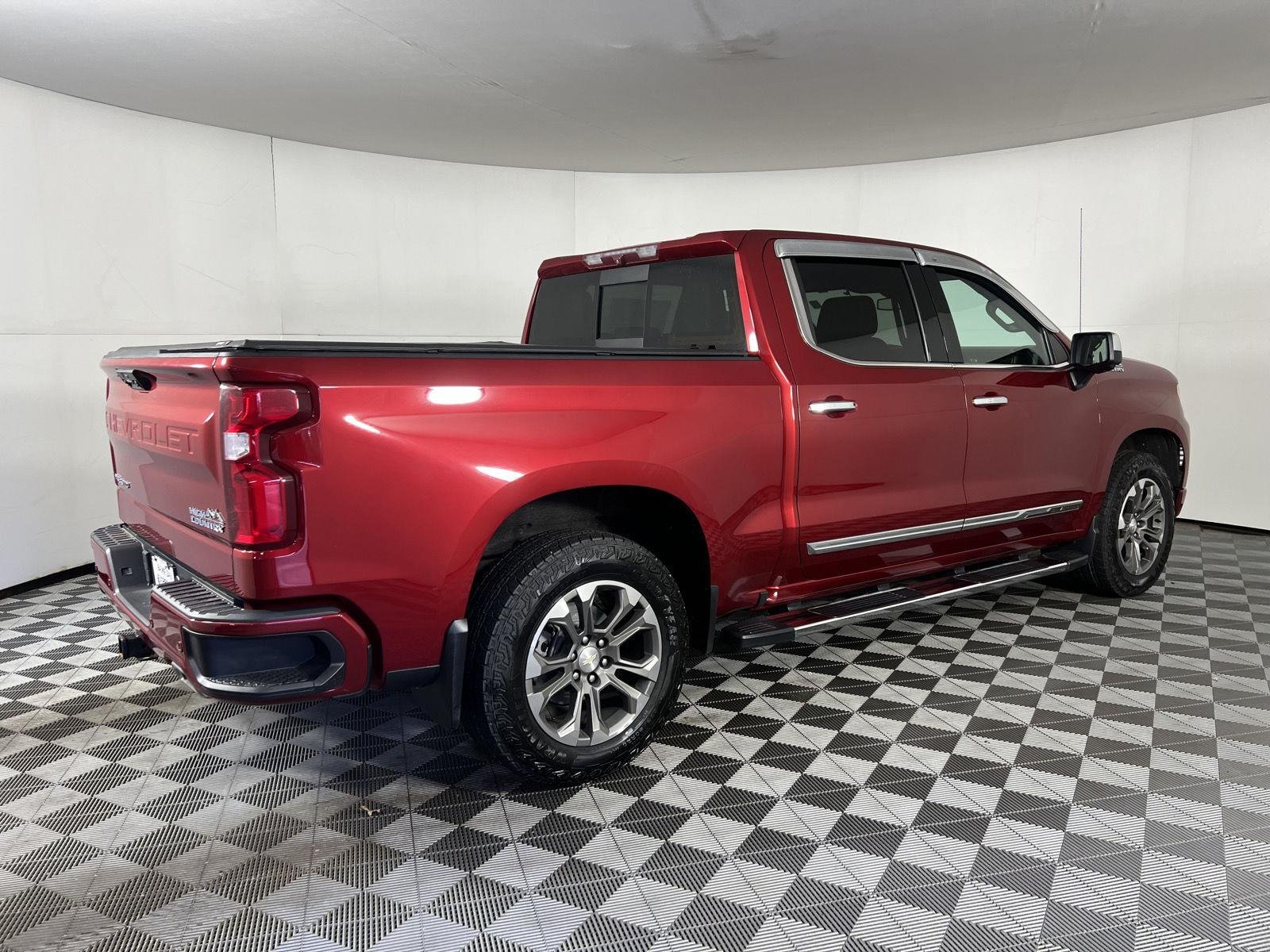 Used 2022 CHERRY RED TINTCOAT Chevrolet High Country image 23