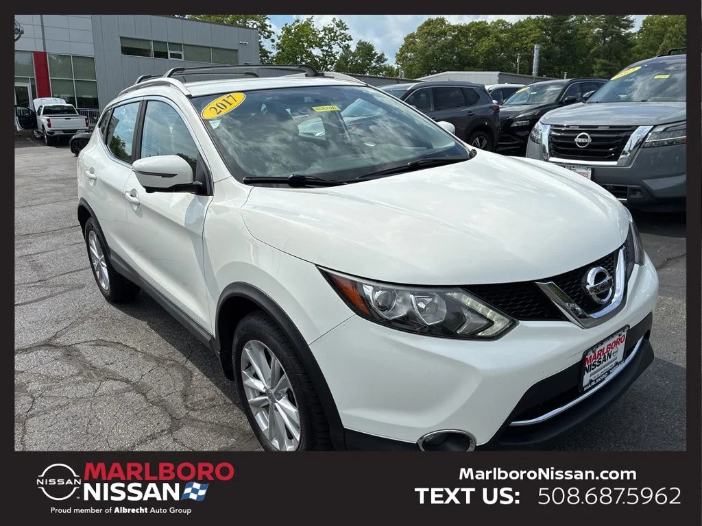 2017 Nissan Rogue Sport SV AWD's photo