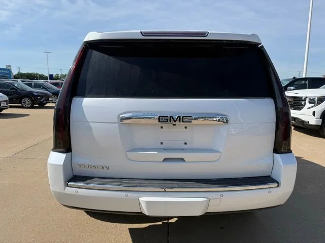 Used 2016 WHITE FROST TRICOAT GMC Denali image 4