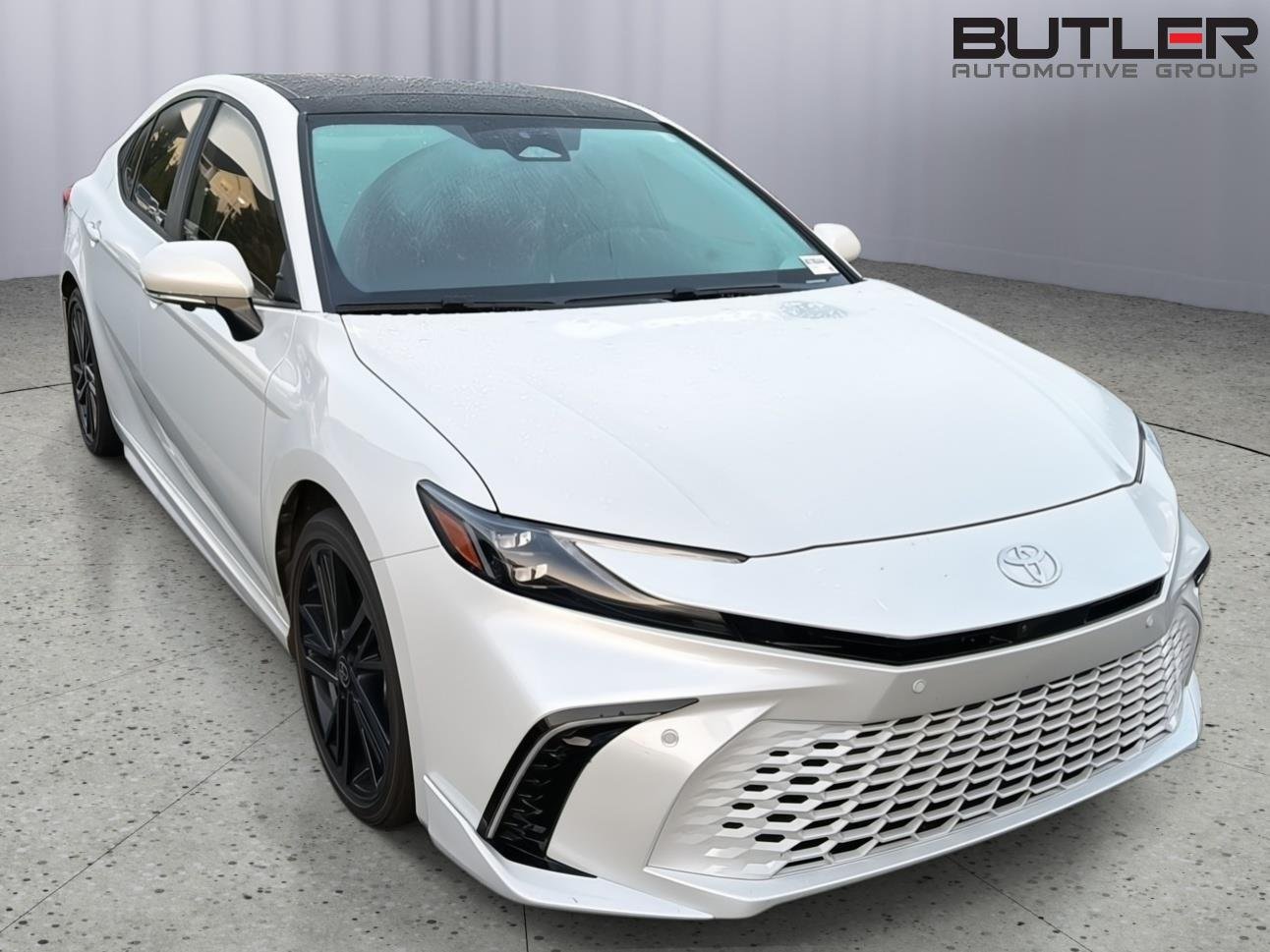 Used 2026 Wind Chill Pearl Toyota XSE image 3