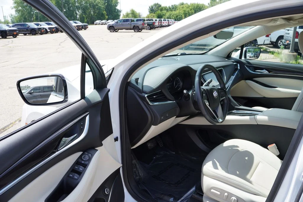 Used 2024 White Frost Tricoat Buick Essence image 14