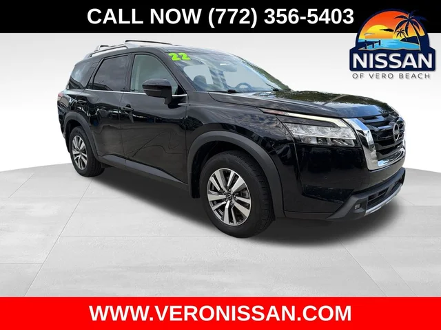 2022 Nissan Pathfinder SL