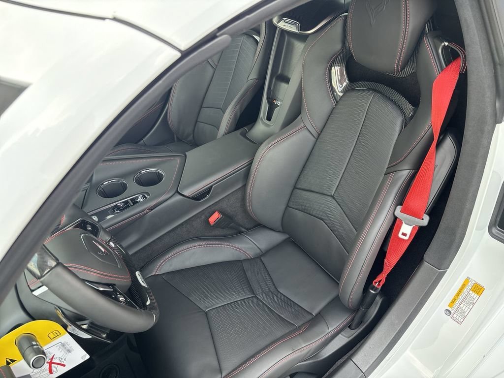 New 2027 Arctic White Chevrolet 3LZ image 21