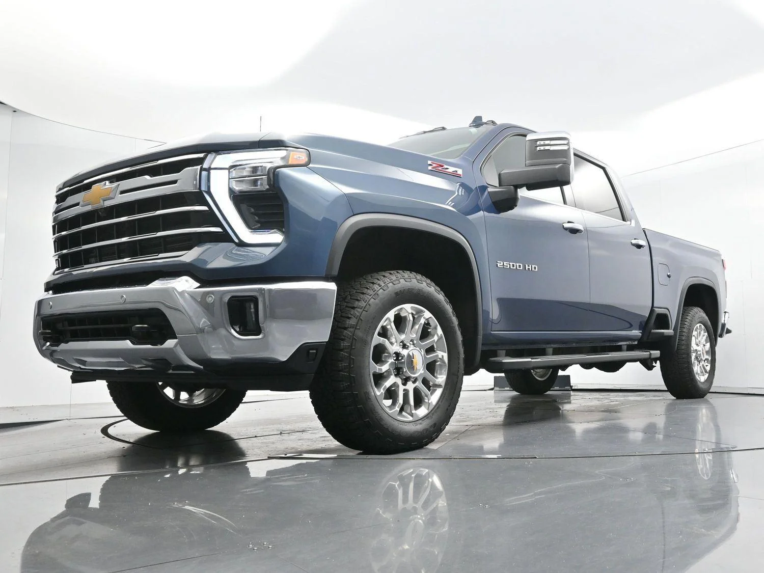 Used 2025 Lakeshore Blue Metallic Chevrolet LTZ image 46